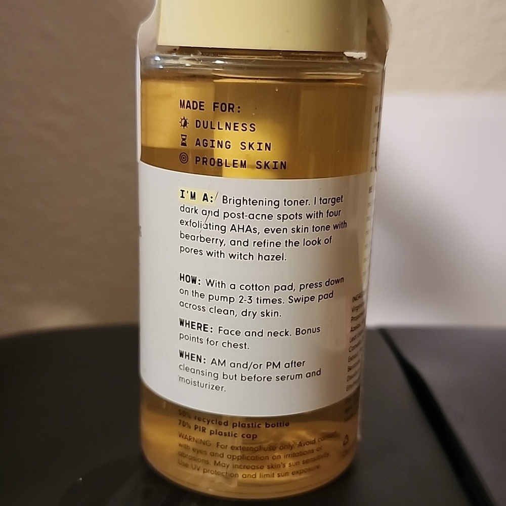VERSED Daily Brightening Solution New Sealed! - Picture 2 of 3